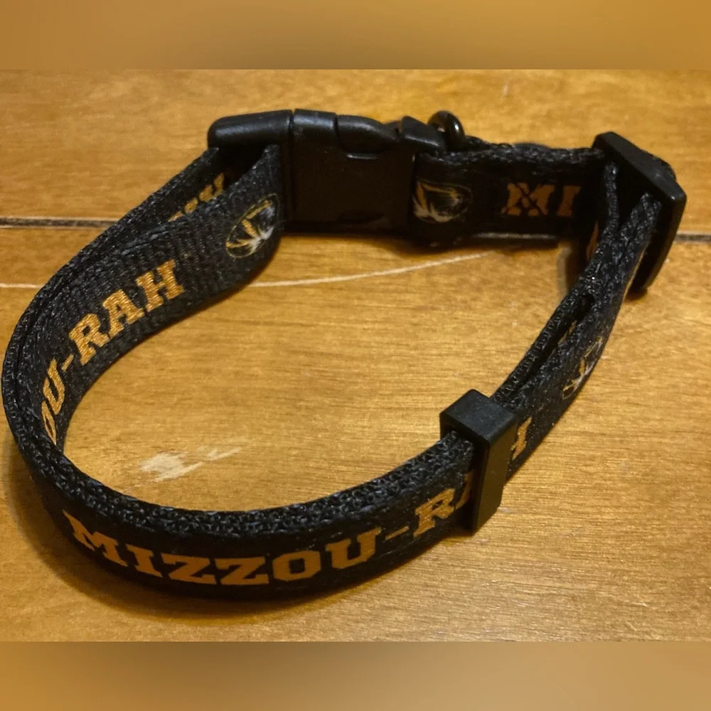 NWT Mizzou-Rah Adjustable Nylon Dog Collar